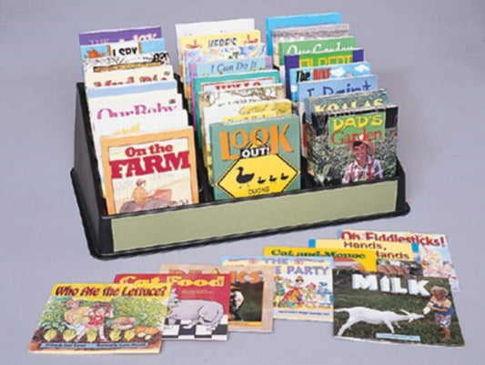 Book cover of: Level 2 Emergent B Boxed Set (24 x 4)