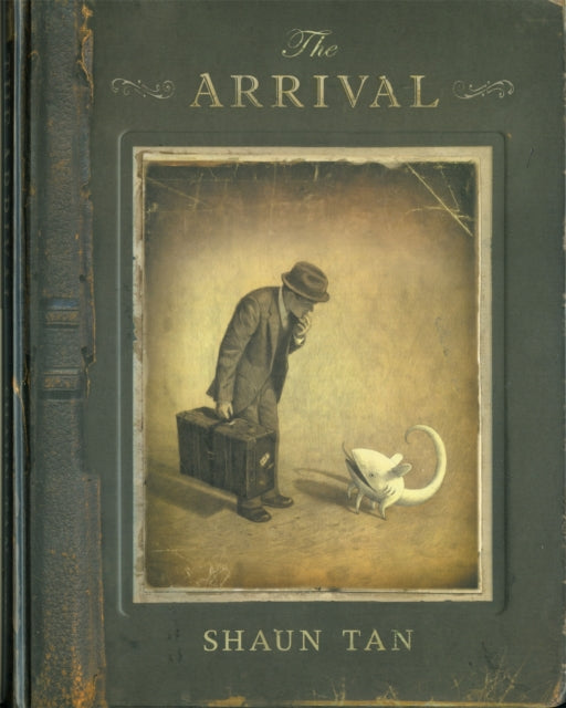 Arrival 9780734415868 Shaun Tan