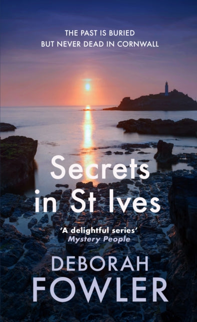 Secrets in St Ives, Cosy crime on the Cornish coast 9780749031091 Deborah Fowler