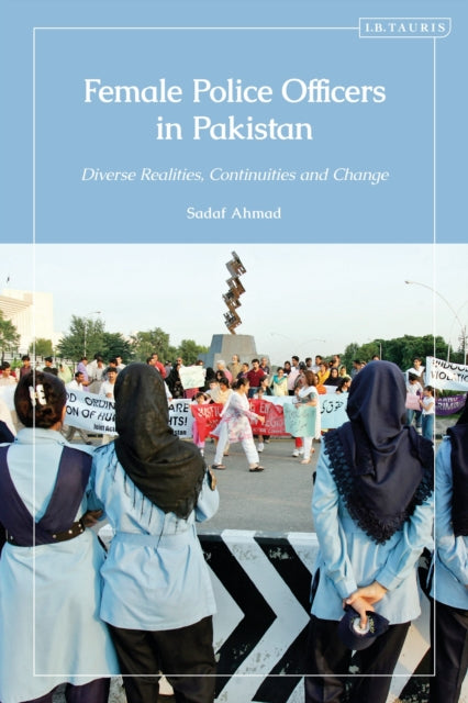 Book cover of: Female Police Officers in Pakistan