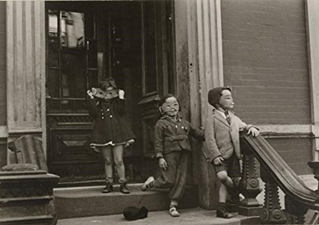 Book cover of: Helen Levitt: New York, 1939. By: Helen Levitt