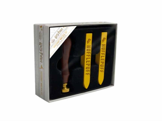 Book cover of: Harry Potter: Hufflepuff Wax Seal Set