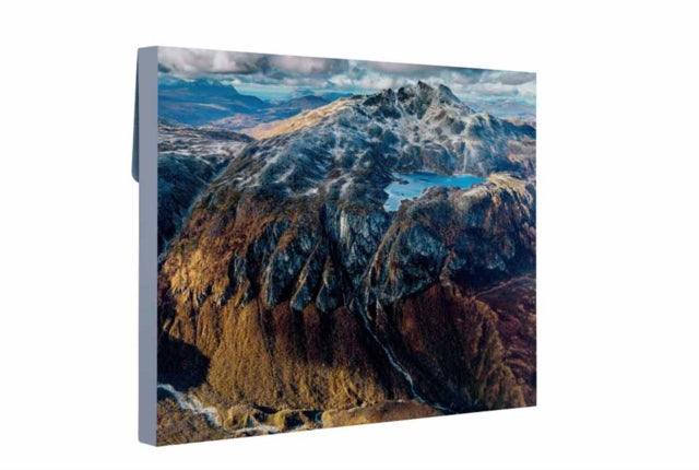 Book cover of: Refuge Card Portfolio Set. By: Insights