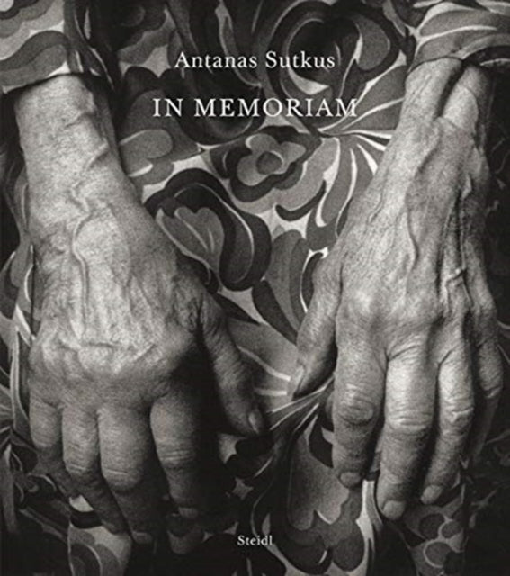 Book cover of: Antanas Sutkus: Pro Memoria. By: Antanas Sutkus