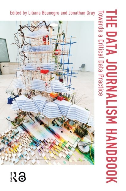 Book cover of: Data Journalism Handbook. By: Gray.